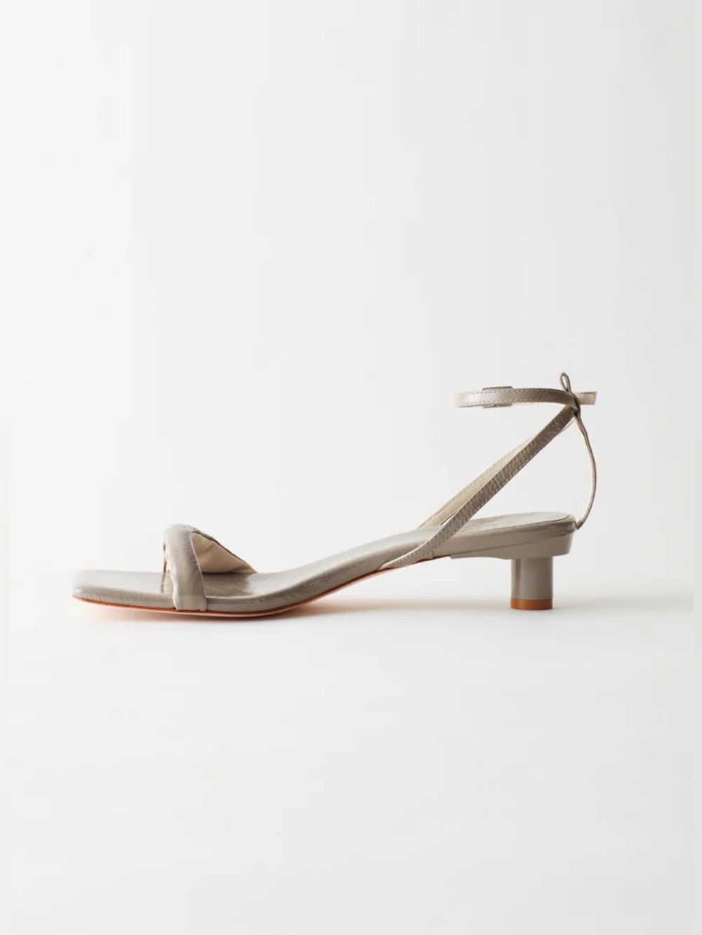 Ola Sandal - Picture 2 of 8